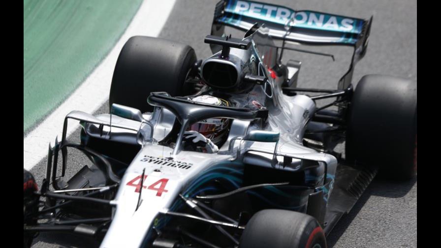 Lewis Hamilton gana GP de Brasil; Mercedes asegura el título