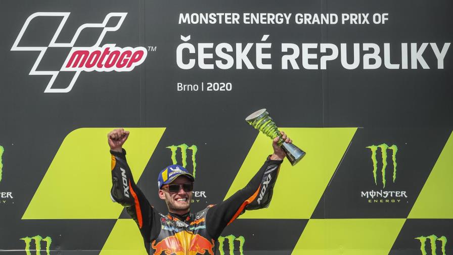 Brad Binder le da a KTM su primer victoria en seco Brad Binder le da a KTM su primer victoria en seco
