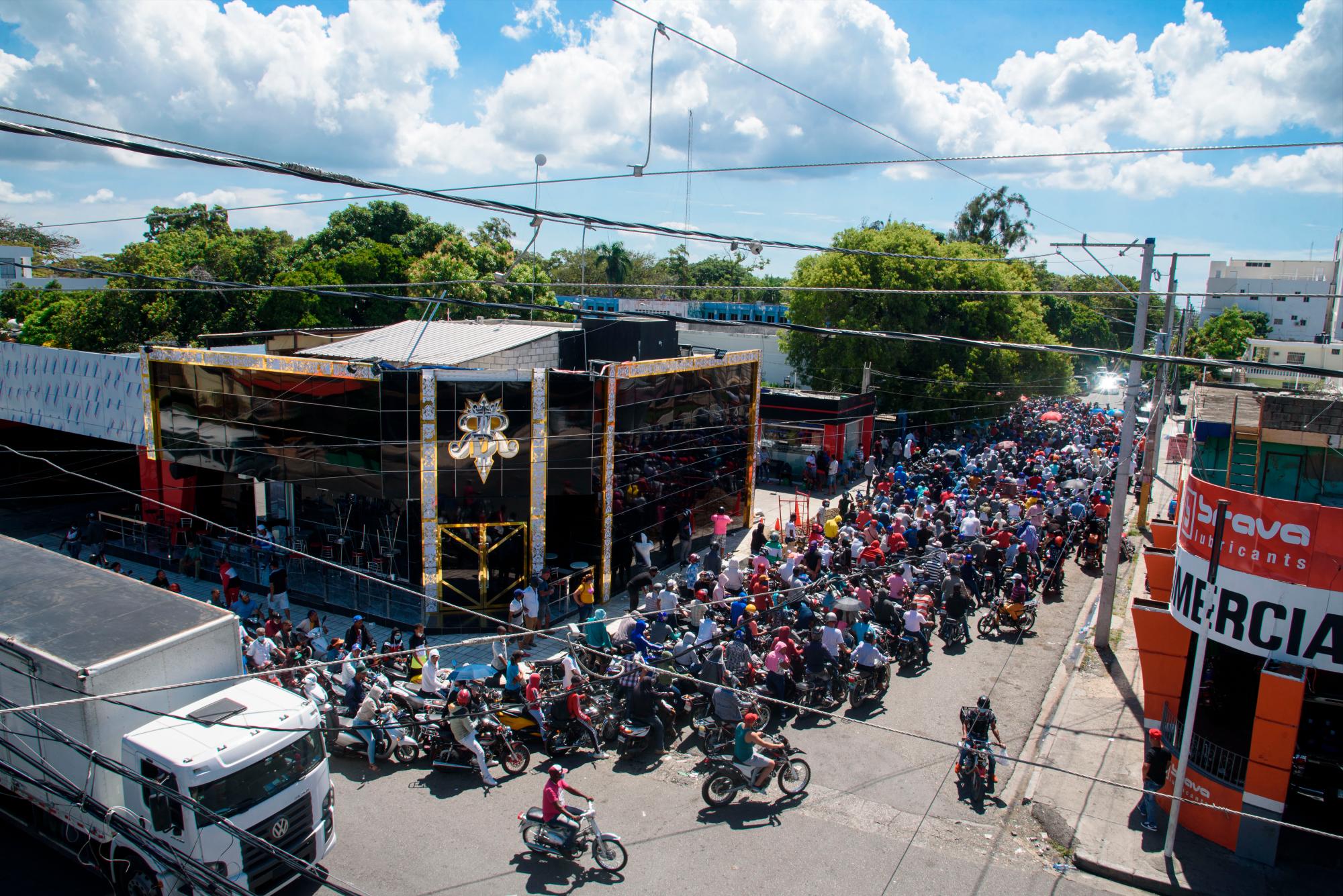 Desde hace dos semanas se da la misma situación.