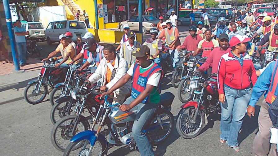 Intrant registra que 59% de usuarios de motor no llevan casco protector