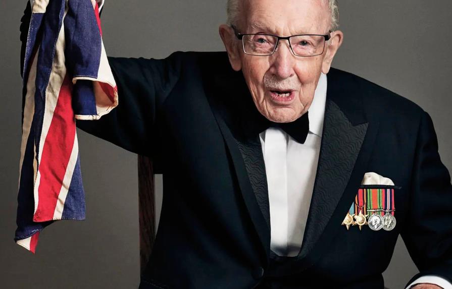 Funeral del veterano de guerra que recaudó millones para la sanidad británica