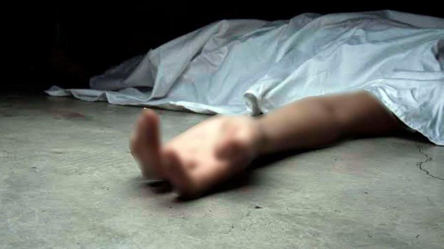 Agente de la Policía mata a su pareja de un disparo en Higüey e intenta suicidarse 