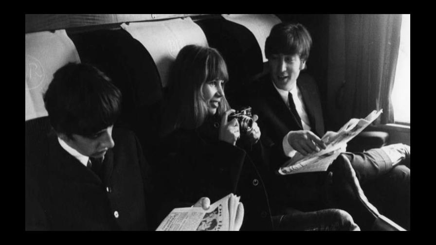 Muere la fotógrafa de los Beatles Astrid Kirchherr