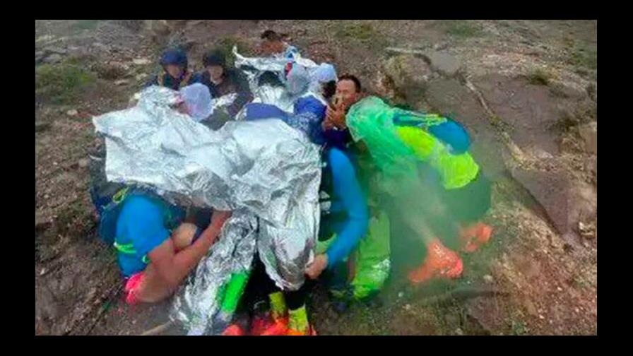 Mueren 21 corredores por el frío durante una carrera de montaña en China