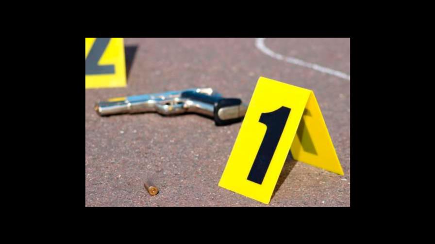 Un cabo de la Policía y un alegado asaltante muertos en enfrentamiento en Pedro Brand