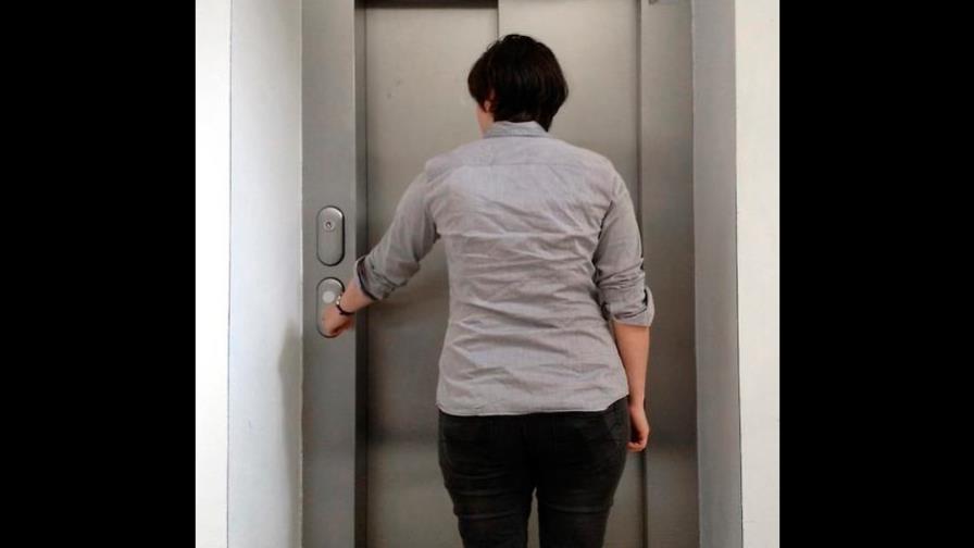 Mujer se queda encerrada 3 días en elevador de Nueva York