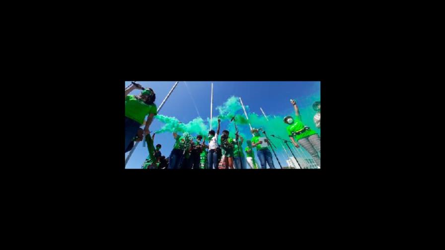 Mujeres exigen al Congreso y a Abinader despenalizar el aborto Mujeres exigen al Congreso y a Abinader despenalizar el aborto