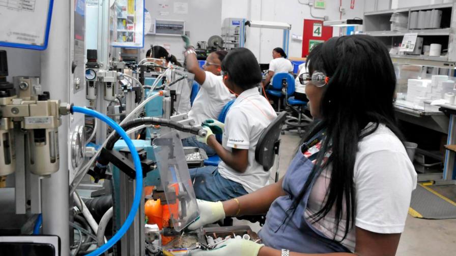 A nivel de empleo, mujeres han sido las más afectadas por la pandemia del COVID-19