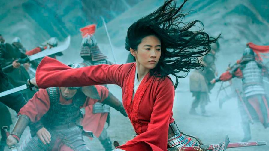 Críticas a Disney por agradecer a autoridades chinas en créditos de Mulan