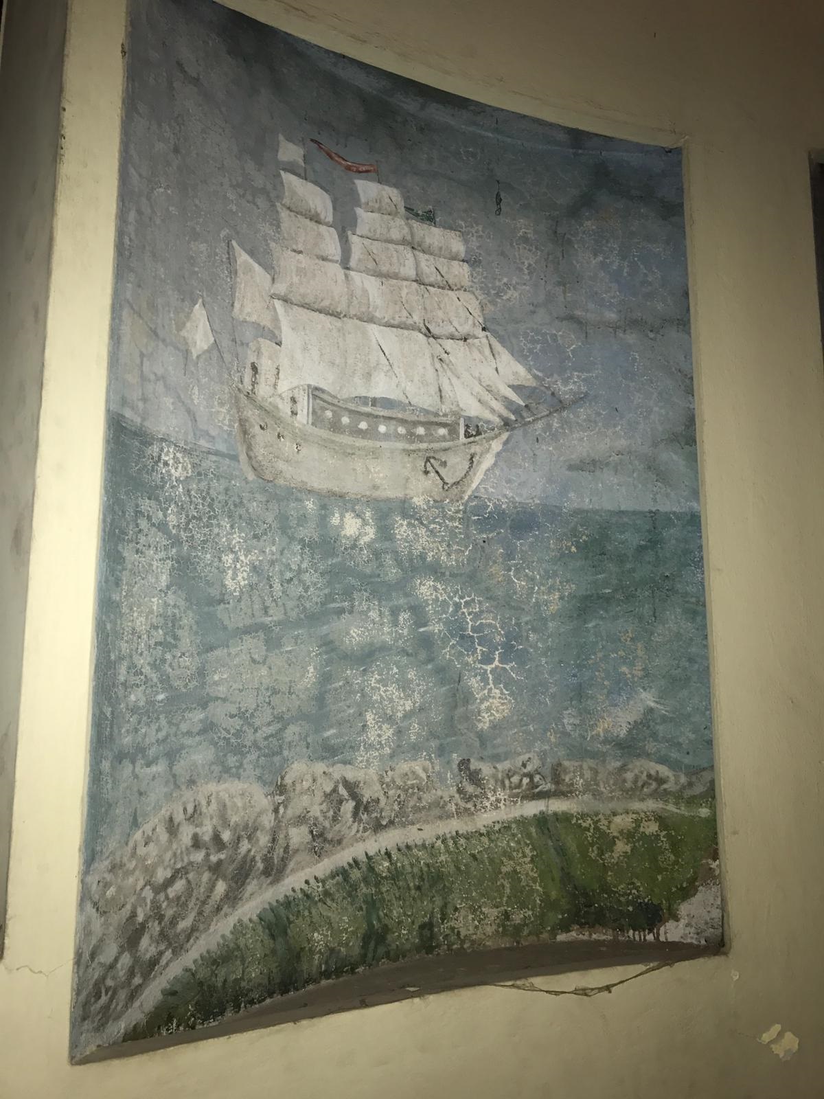 Barco en el horizonte.