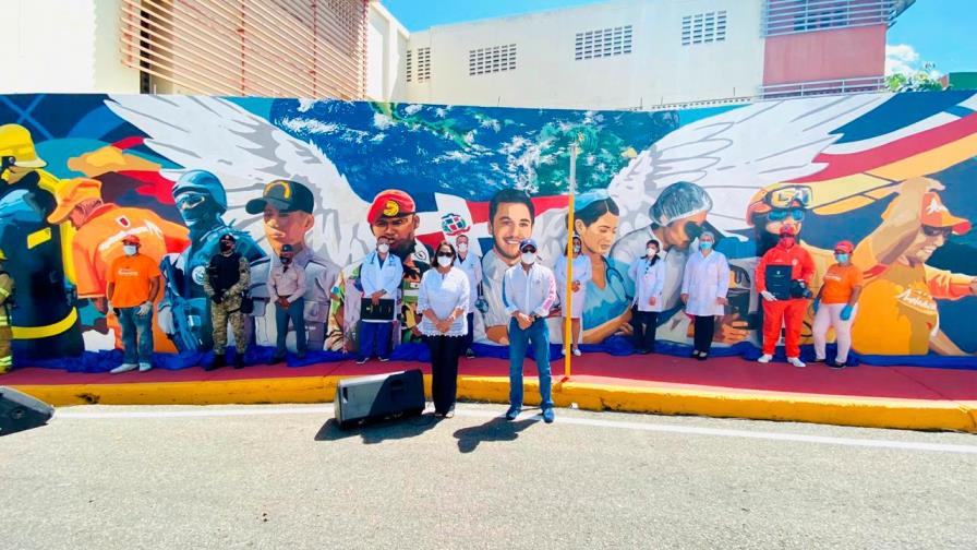 Alcaldía de Santiago inaugura mural “Héroes de la Pandemia” Alcaldía de Santiago inaugura mural “Héroes de la Pandemia”