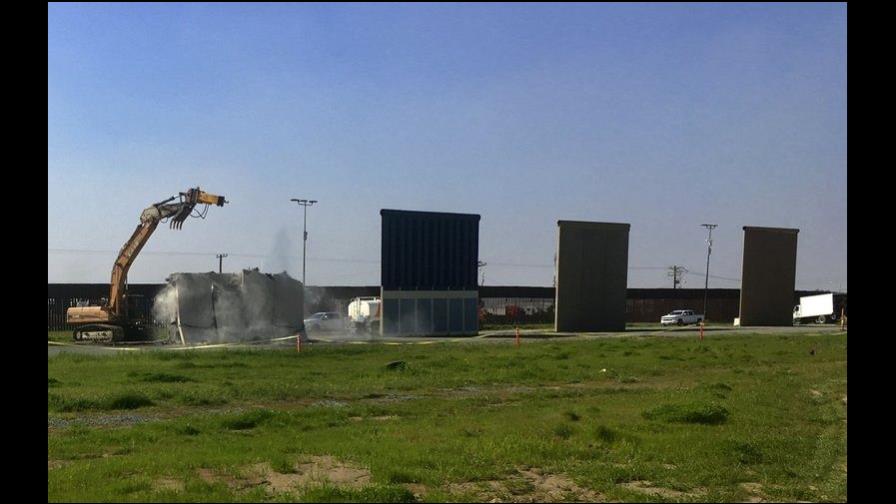 EEUU comienza a demoler prototipos del muro fronterizo EEUU comienza a demoler prototipos del muro fronterizo
