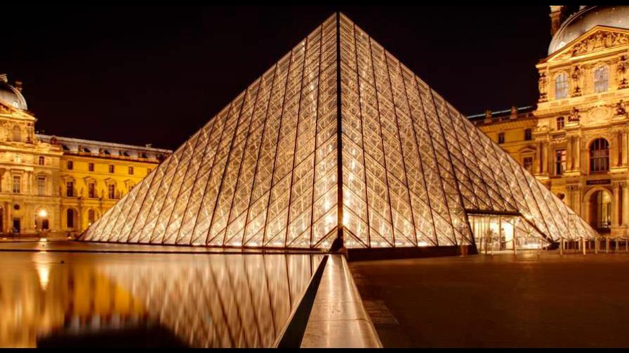 El Louvre no abre este domingo como medida de precaución por el coronavirus