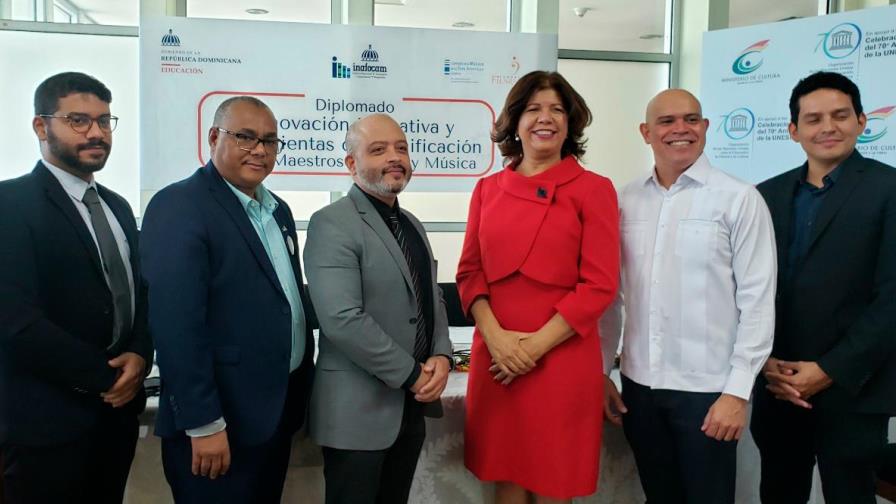 Anuncian capacitación de 60 docentes de arte y música en innovación educativa