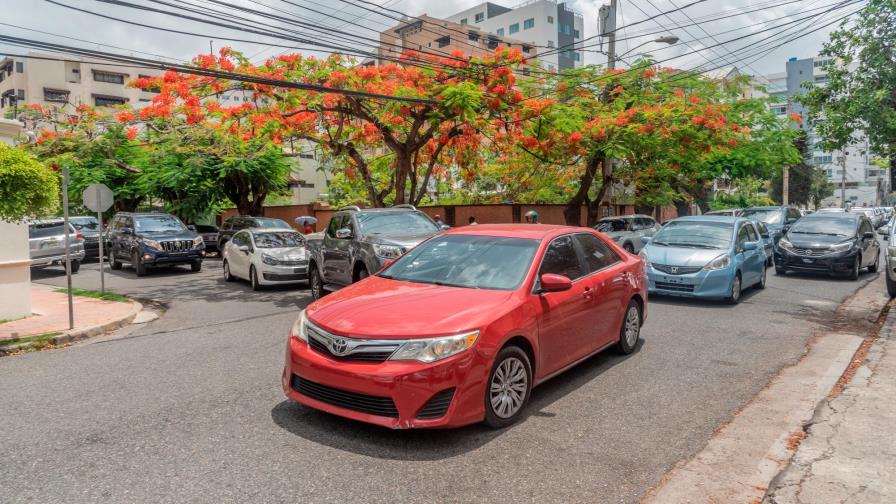 Padres de estudiantes de colegios de Naco ven positivo cambios de vías  