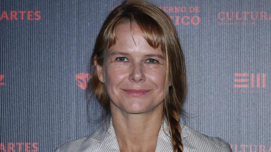 Actriz mexicana Nailea Norvind revela es bisexual, al igual que su madre