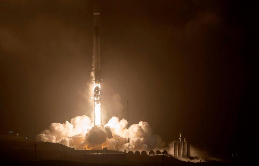 La NASA lanza una nave para una prueba contra asteroides