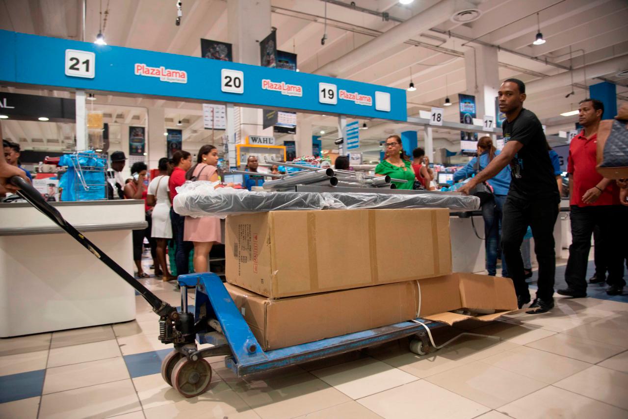 Las personas aprovecharon las ofertas para comprar en el Black Friday.