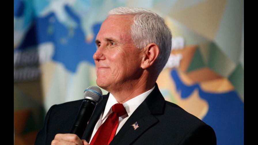 Vicepresidente de Estados Unidos Mike Pence critica a la NBA y a Nike