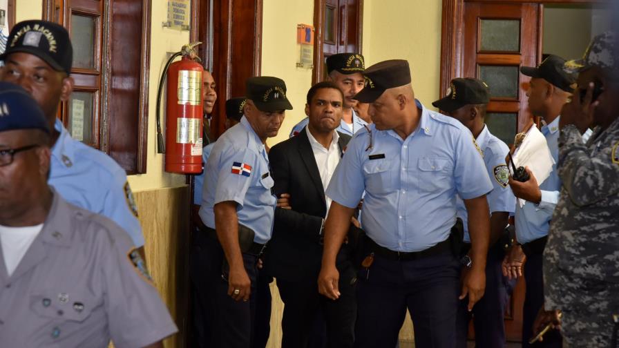 Exembajador Donni Santana recurre ante la Suprema sentencia que lo condenó a 20 años por incesto