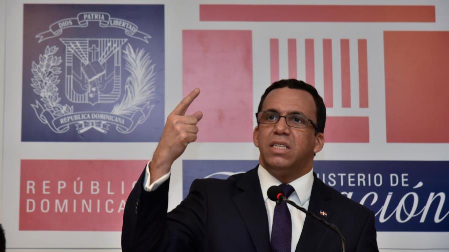 Mantener compromiso con la calidad educativa, desafío sustituto Navarro