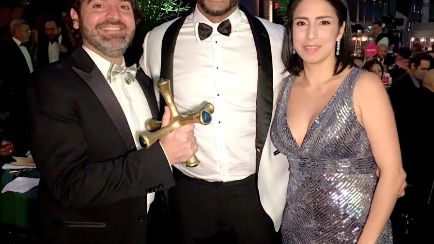 Distinguen Nelson Cruz en NY por ayuda a niños venezolanos 