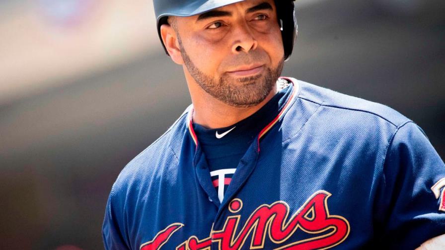Nelson Cruz promueve campaña vacuna COVID-19