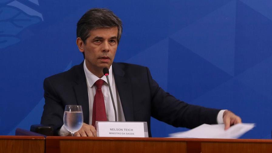 Exministro vincula su renuncia a presión de Bolsonaro para usar cloroquina