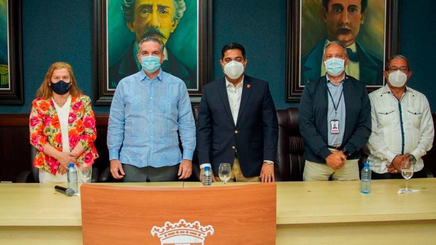 En La Vega inician plan para eliminar vertedero 