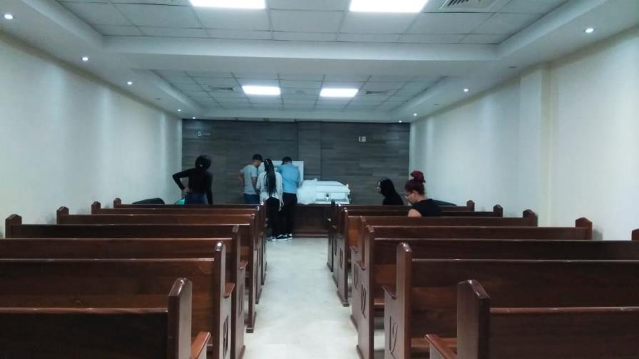 Velan restos de venezolana asesinada por raso de la Policía el uno de enero