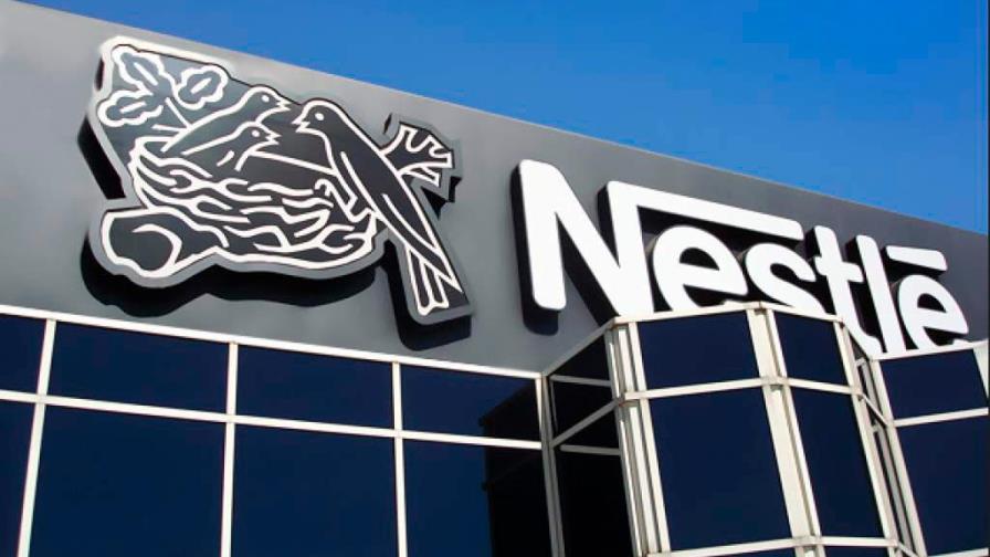 Nestlé anuncia un plan multimillonario para reducir su huella de carbono Nestlé anuncia un plan multimillonario para reducir su huella de carbono