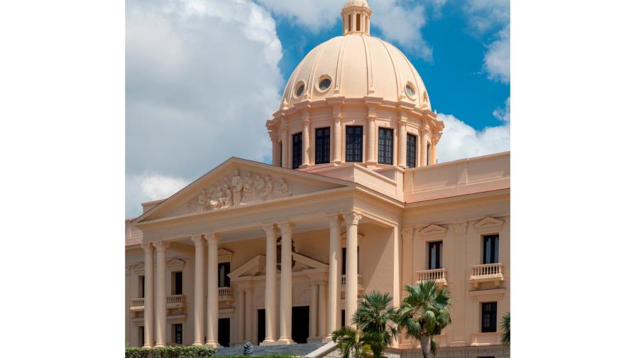 El domo del Palacio Nacional dominicano y Guido D’Alessandro Lombardi