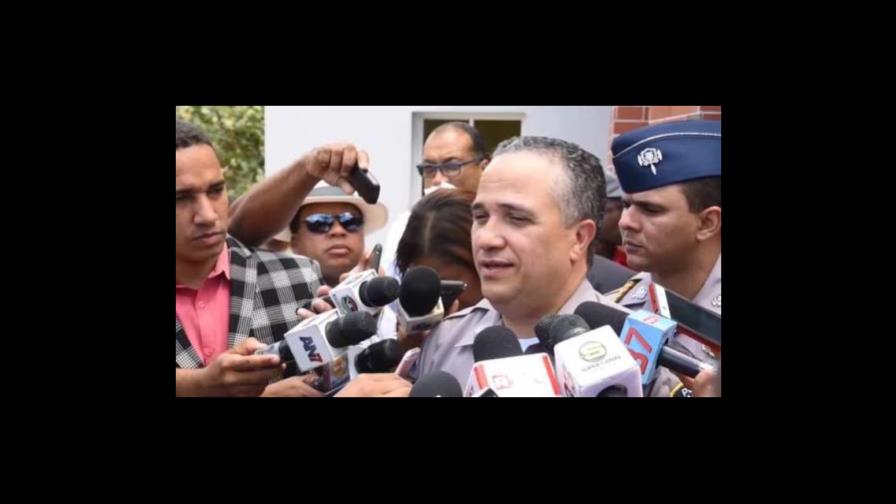 Director de la Policía dice extensión horario de venta de bebidas afecta operatividad
Director de la Policía dice extensión de horario de venta de bebidas afecta operatividad Director de la Policía dice extensión horario de venta de bebidas afecta operatividad
Director de la Policía dice extensión de horario de venta de bebidas afecta operatividad