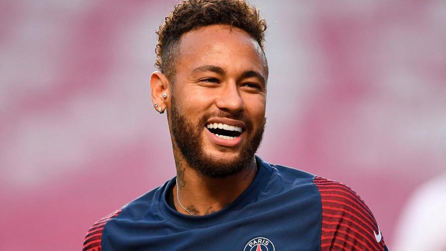 Neymar supera a Ronaldo y está a 13 goles de Pelé