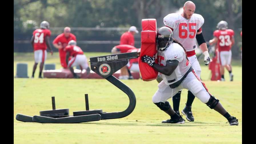 Al menos 72 jugadores de la NFL han dado positivo de COVID-19