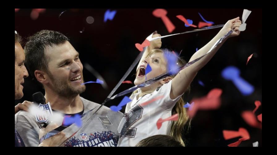 Tom Brady se une a Twitter y afirma en broma que se retira