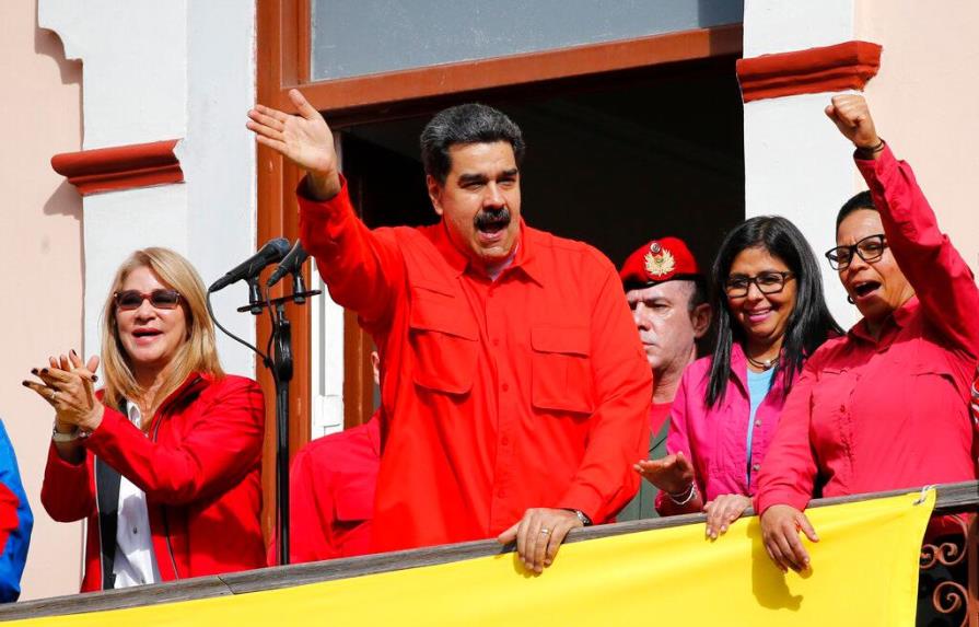 Maduro abre sector petrolero de Venezuela a los aliados con polémica ley para esquivar sanciones