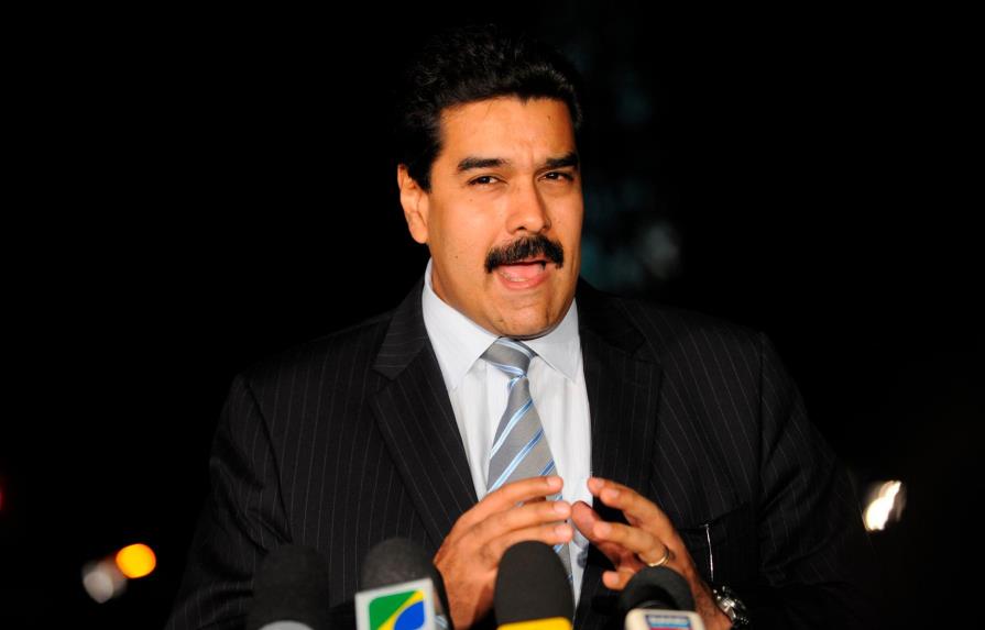 Maduro, dispuesto a dialogar con EEUU si cede “en su arrogancia y desprecio”