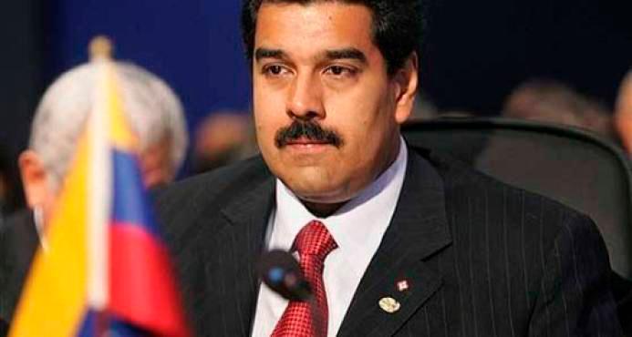 Otros 12 opositores salen de prisión en Venezuela tras indultos de Maduro