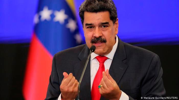 Nicolás Maduro celebra inicio negociaciones con Juan Guaidó