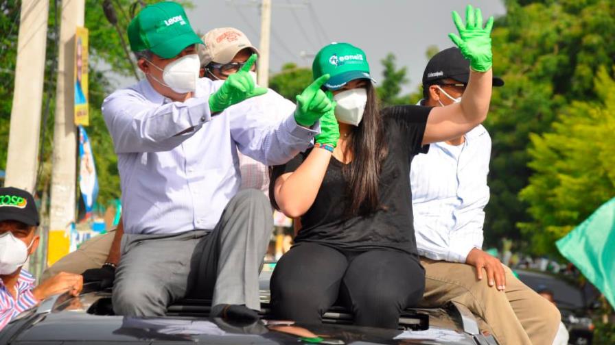 Nieta de Leonel Fernández debuta en la campaña electoral Nieta de Leonel Fernández debuta en la campaña electoral