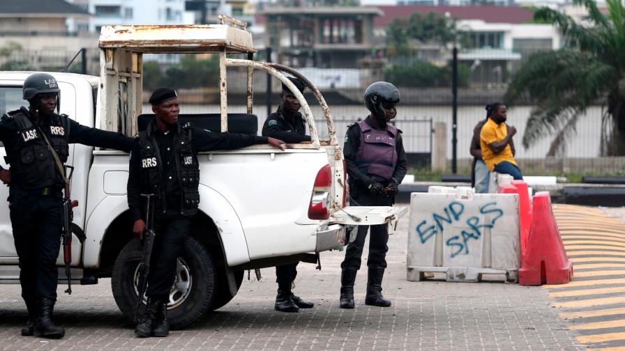 Hombres armados matan a 16 personas en un templo musulmán en Nigeria Hombres armados matan a 16 personas en un templo musulmán en Nigeria
