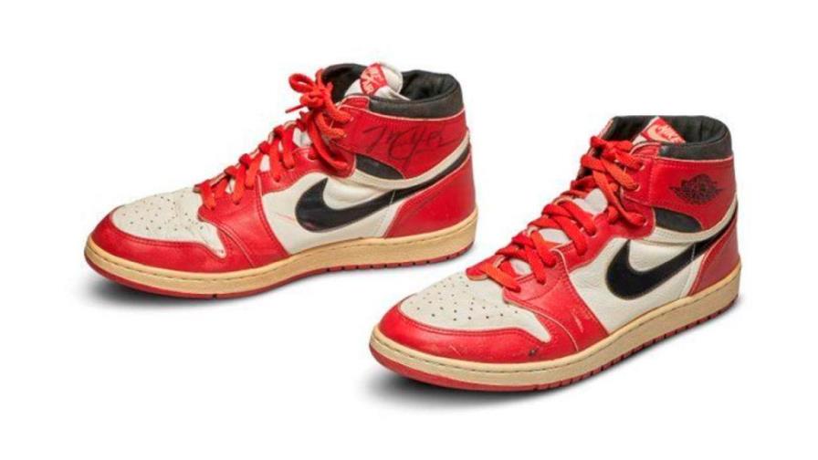 Sothebys subastará las Nike Air con las que jugó Michael Jordan en 1985