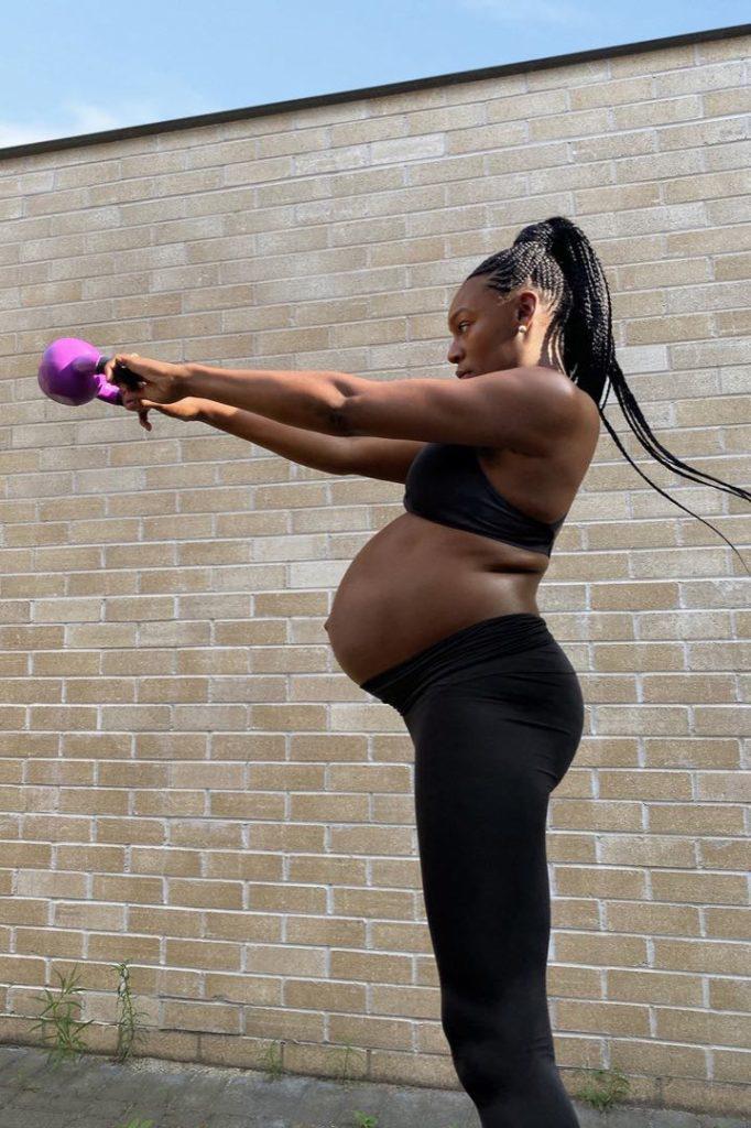 Nike lanza línea de ropa deportiva dedicada a la maternidad
