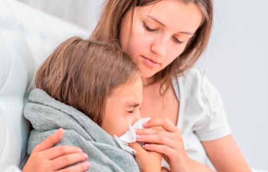 Sociedad de Pediatría solicita a Salud Pública autorizar más especialistas para pruebas de coronavirus