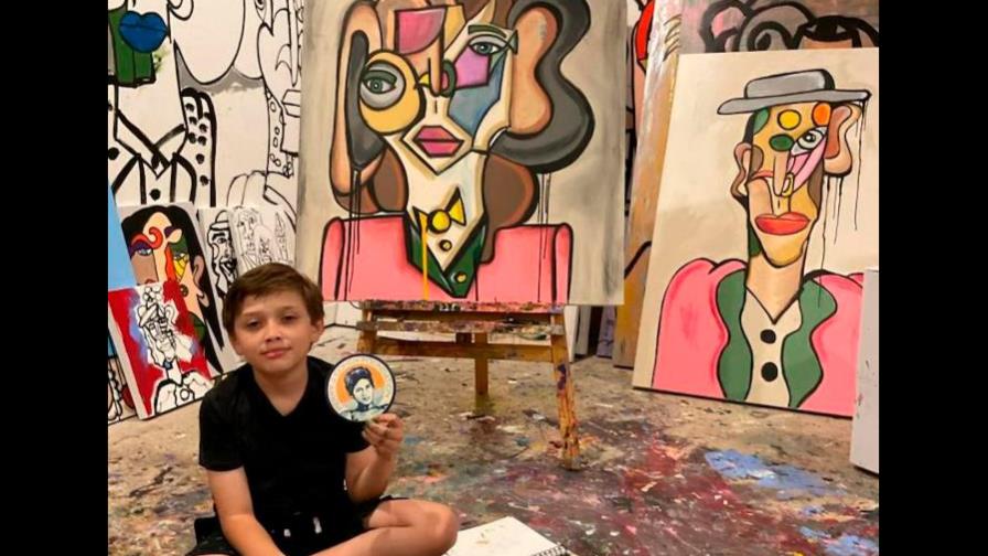 Niño prodigio pinta un cuadro en vivo y rodeado de gente en Art Miami Niño prodigio pinta un cuadro en vivo y rodeado de gente en Art Miami