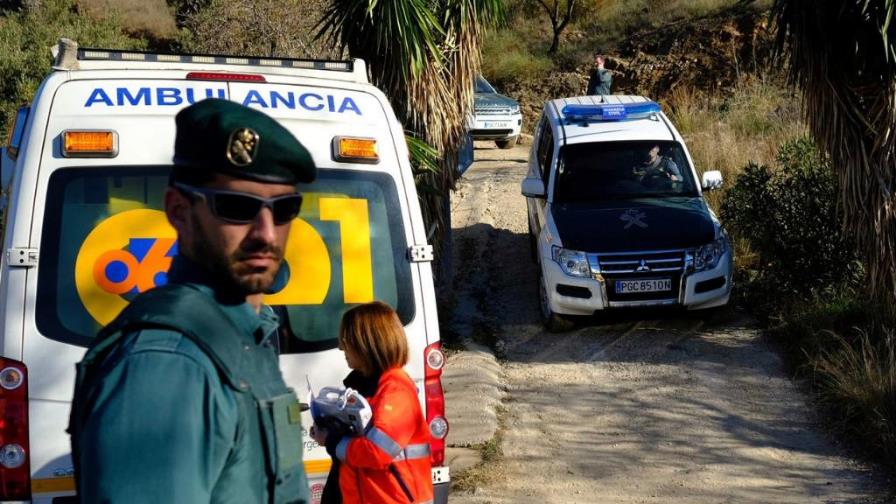 Ardua tarea para rescatar a niño cayó en pozo de 110 metros de profundidad en España