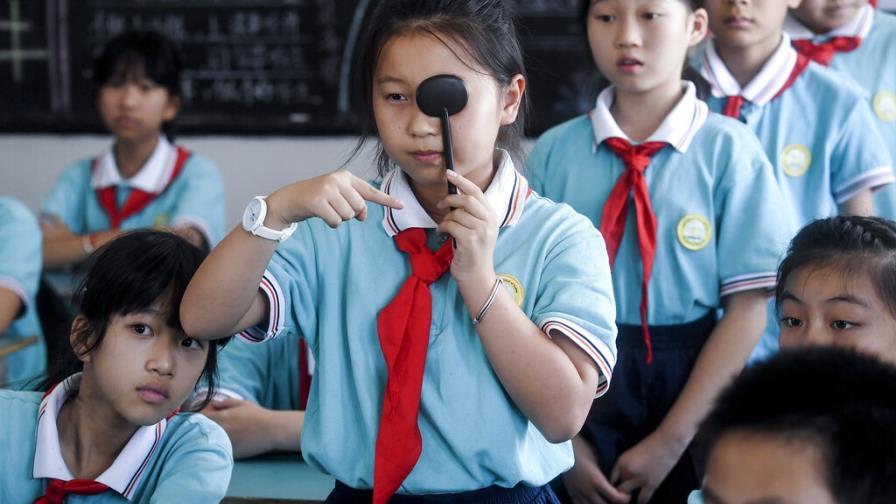 Provincia de China prohíbe tareas escolares en aplicaciones móviles Provincia de China prohíbe tareas escolares en aplicaciones móviles