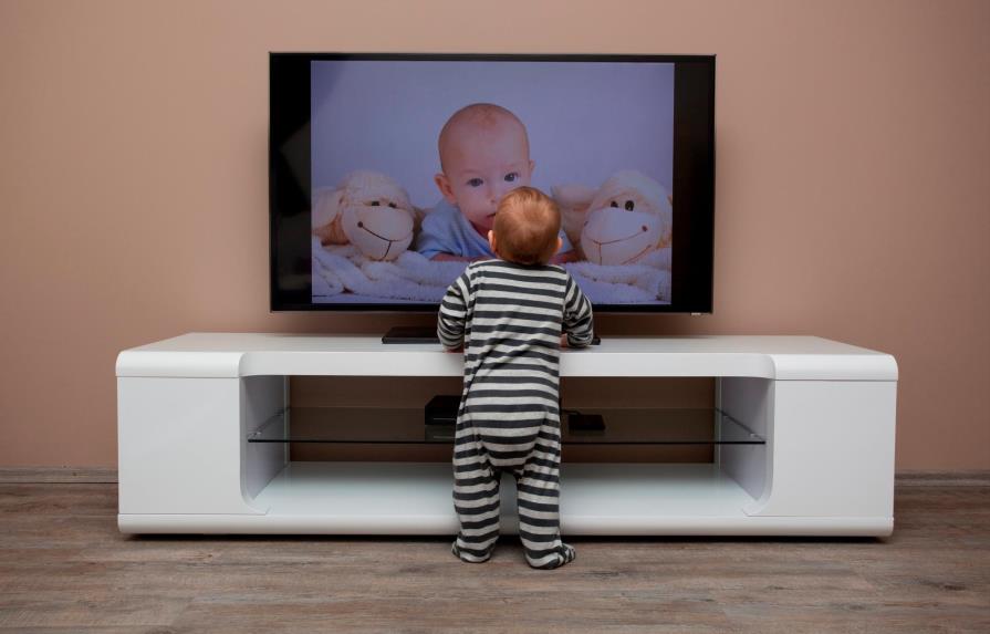 Cero pantallas para niños de hasta dos años 