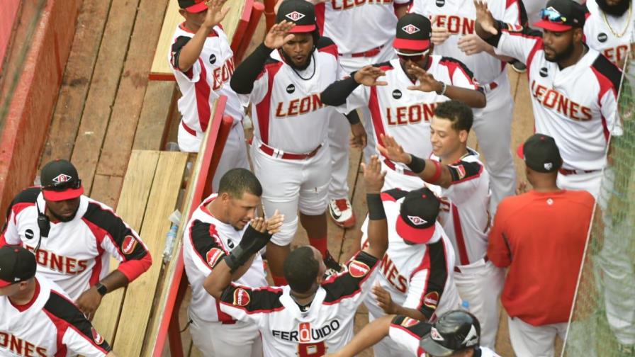 El León rugió con fuerza en el Quisqueya en su séptima victoria del torneo